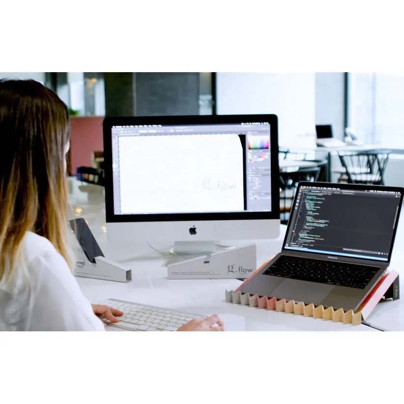 45g Laptop Stand made from pH-neutral Recycled Paper "g.flow" - Forest