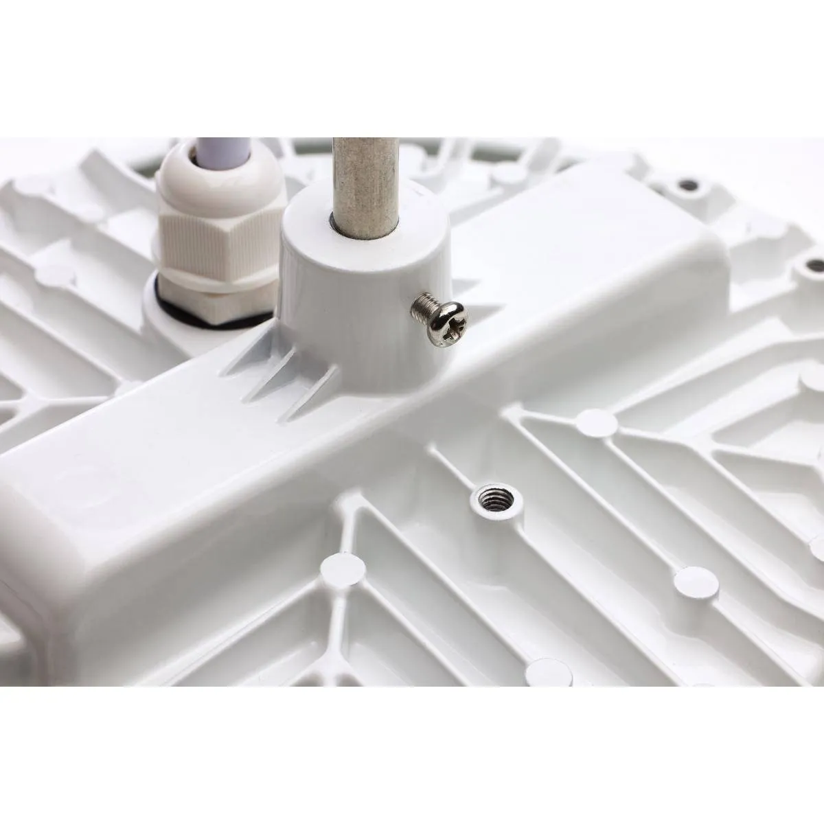 80 Watt; Hi-Pro Shop Light with Plug; 5000K; White Finish; 120 Volt