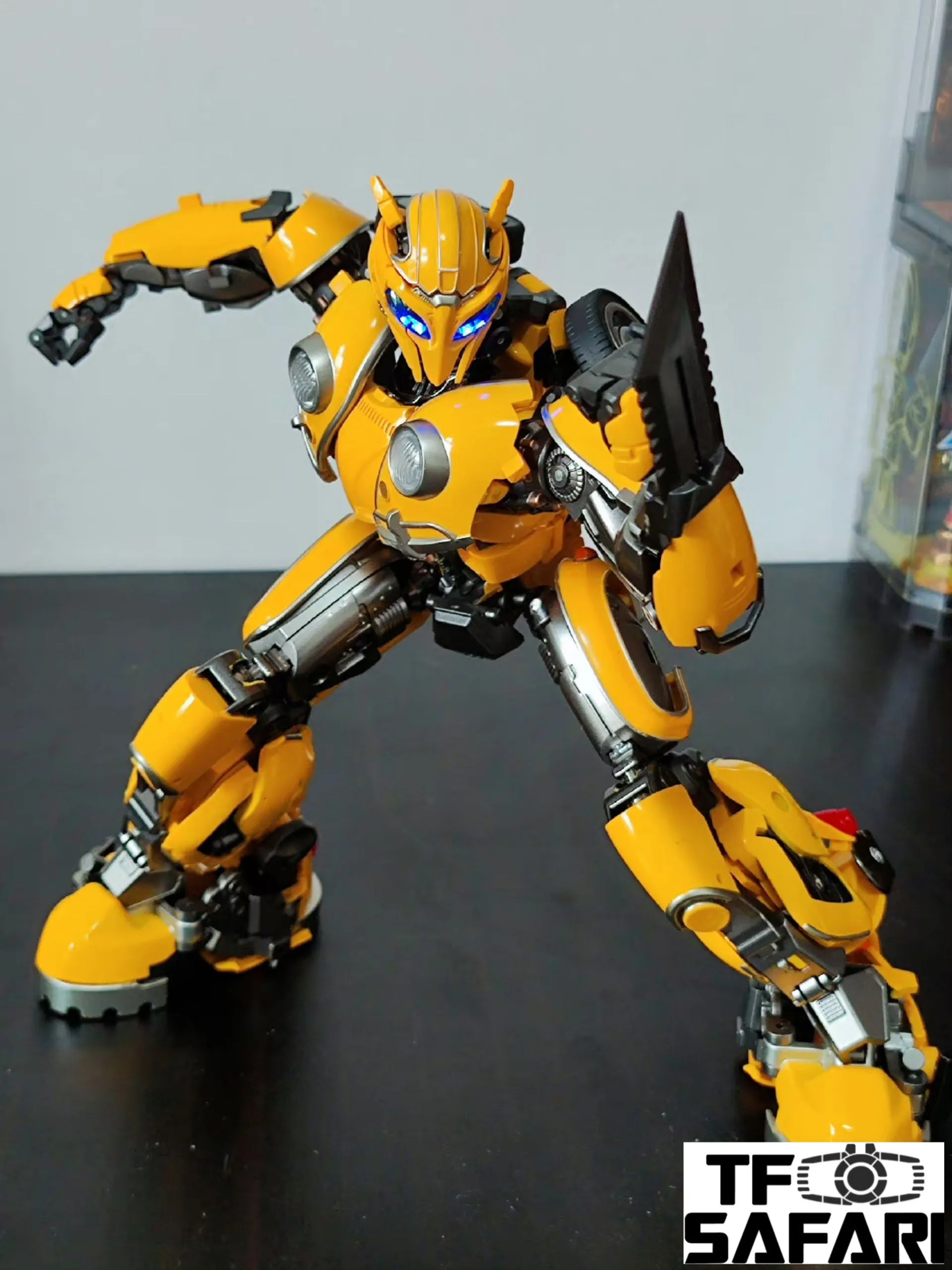 Cyber Era CE01 CE-01 Beetle (Bumblebee Movie Bumblebee, Oversized OS Transcraft TC02) Reissue 20cm / 8.1"