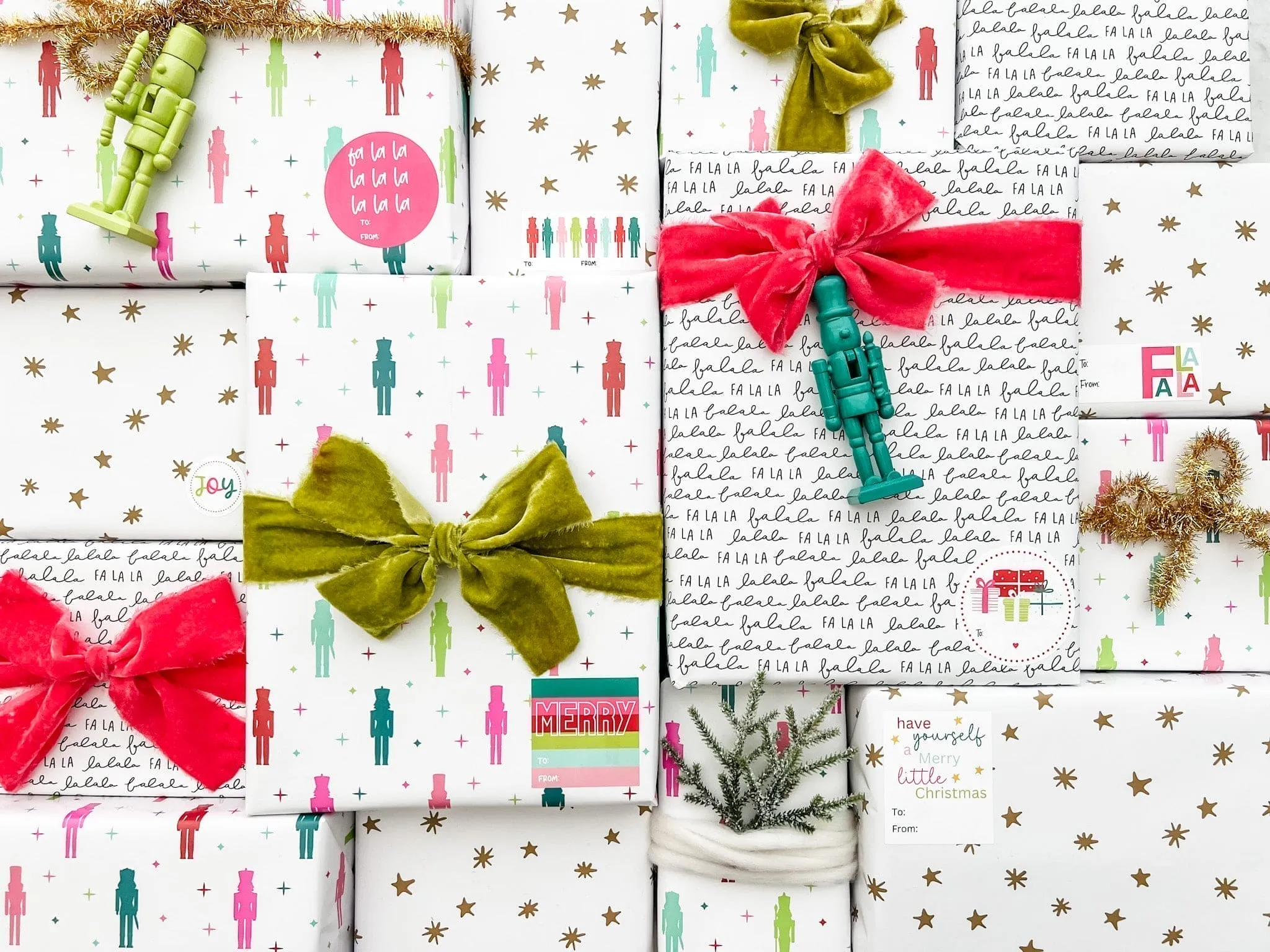 Deluxe Holiday Wrapping Kit - Colorful Nutcracker