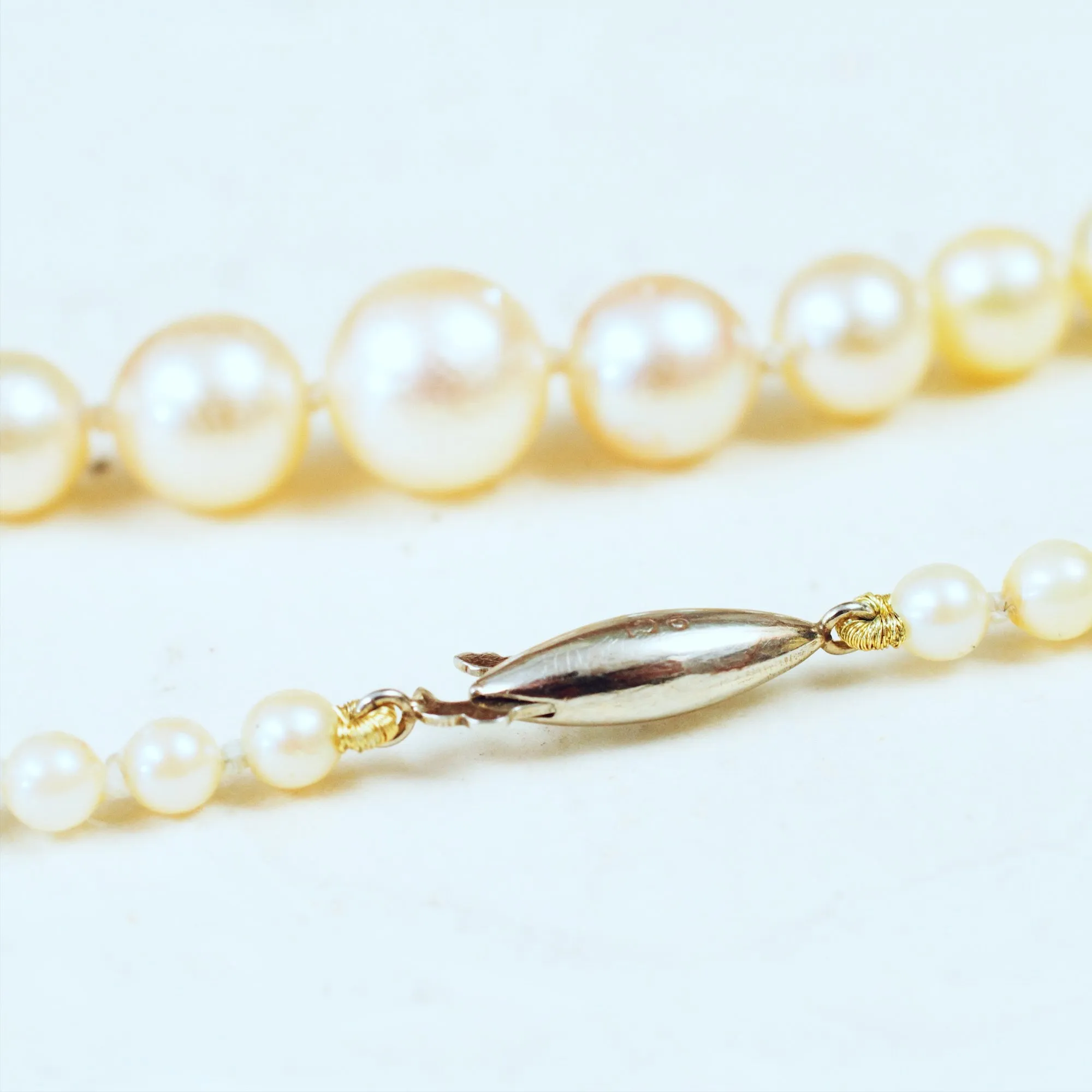 Natural Creamy Lustre Vintage Cultured Pearl Necklace