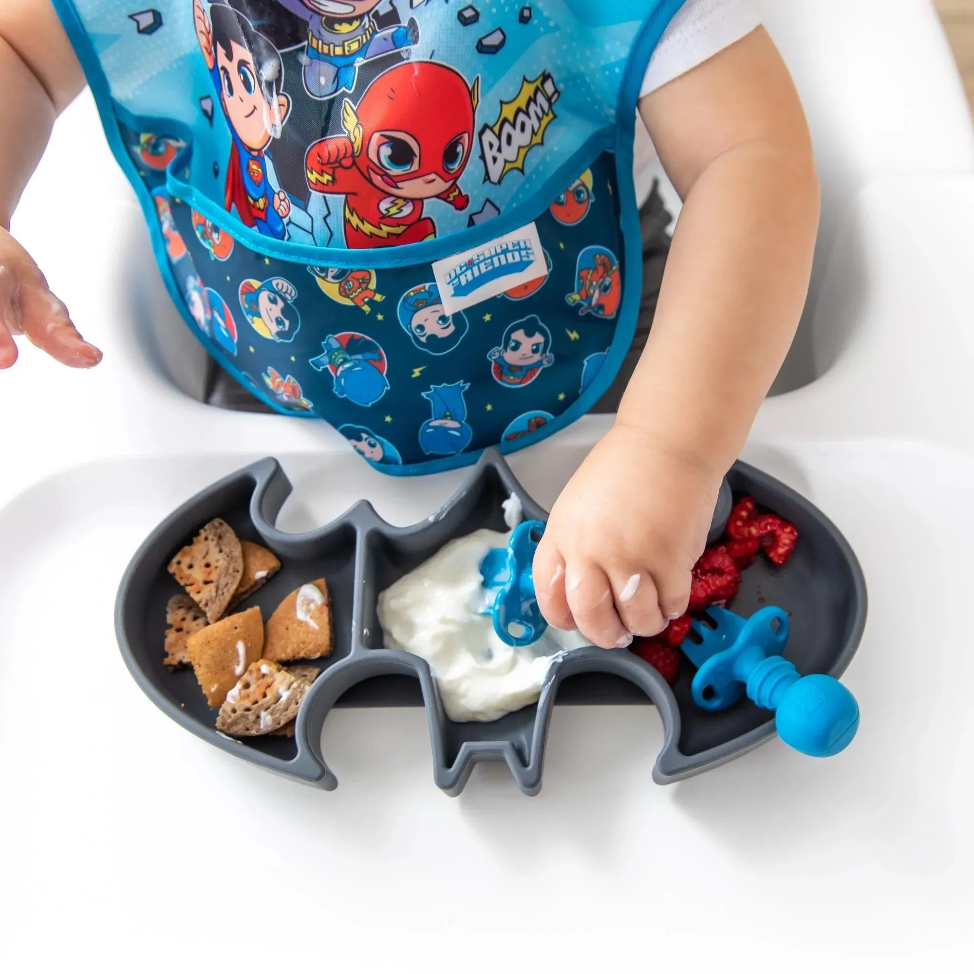 Silicone Grip Dish: Batman Gray