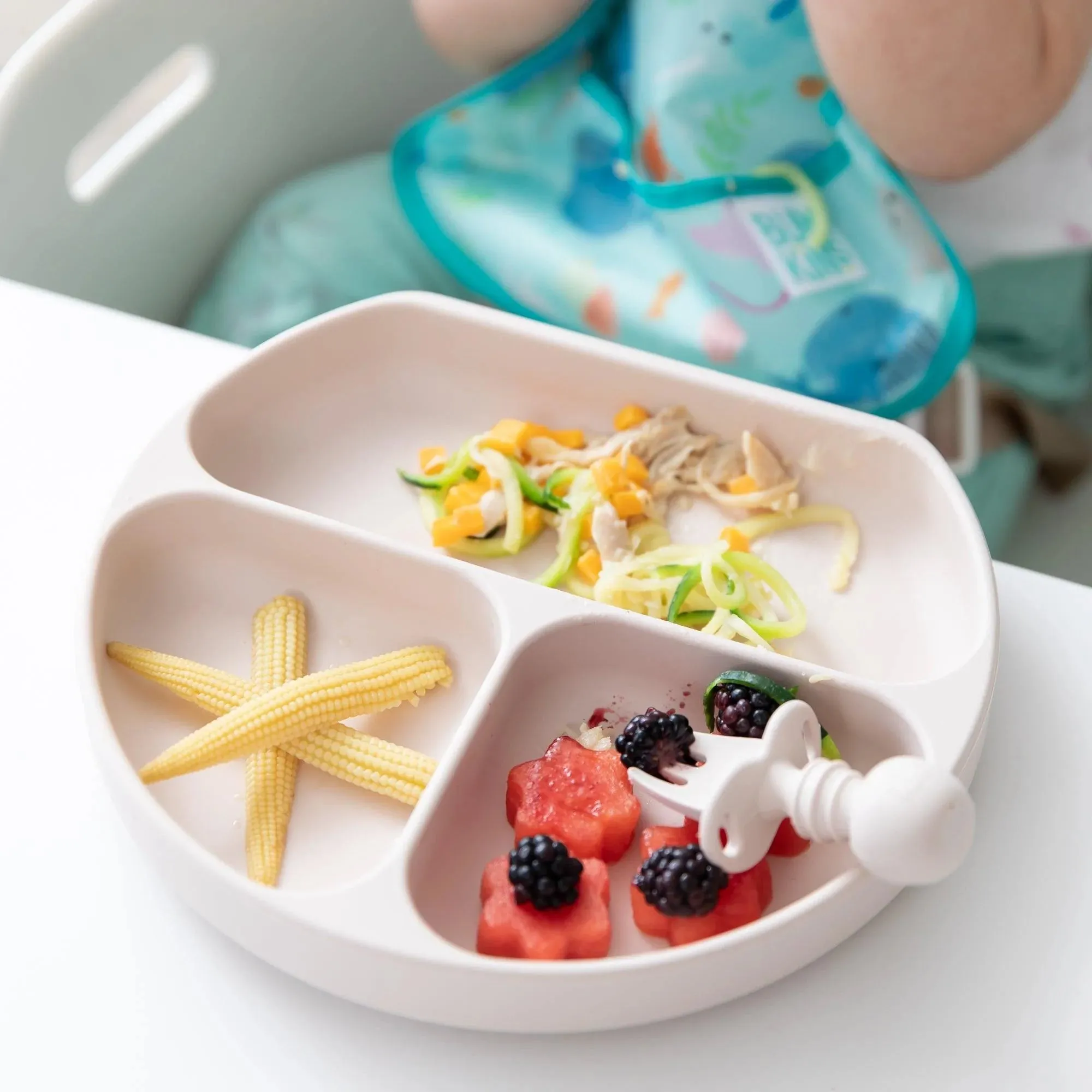 Silicone Grip Dish: Sand