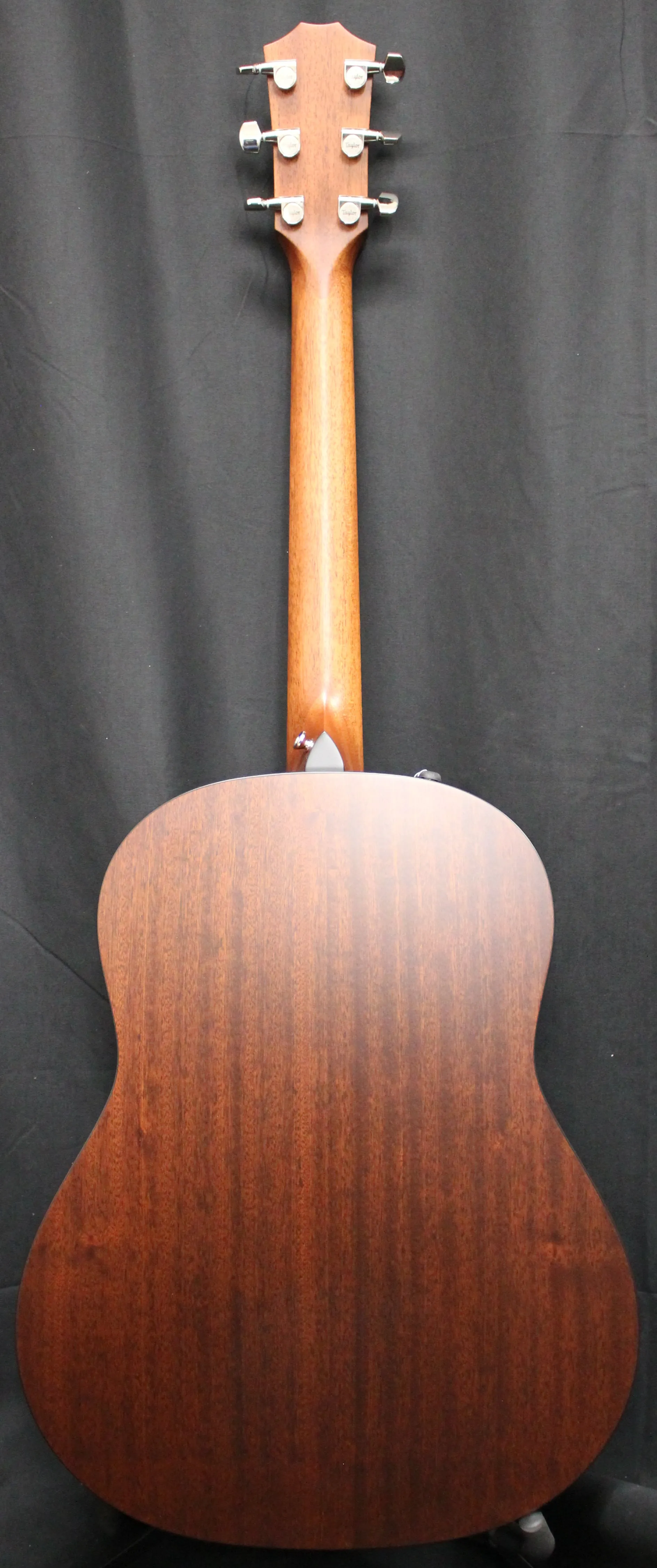 Taylor 317e Grand Pacific Dreadnought Acoustic-Electric Guitar Natural w/Western Tooled Case