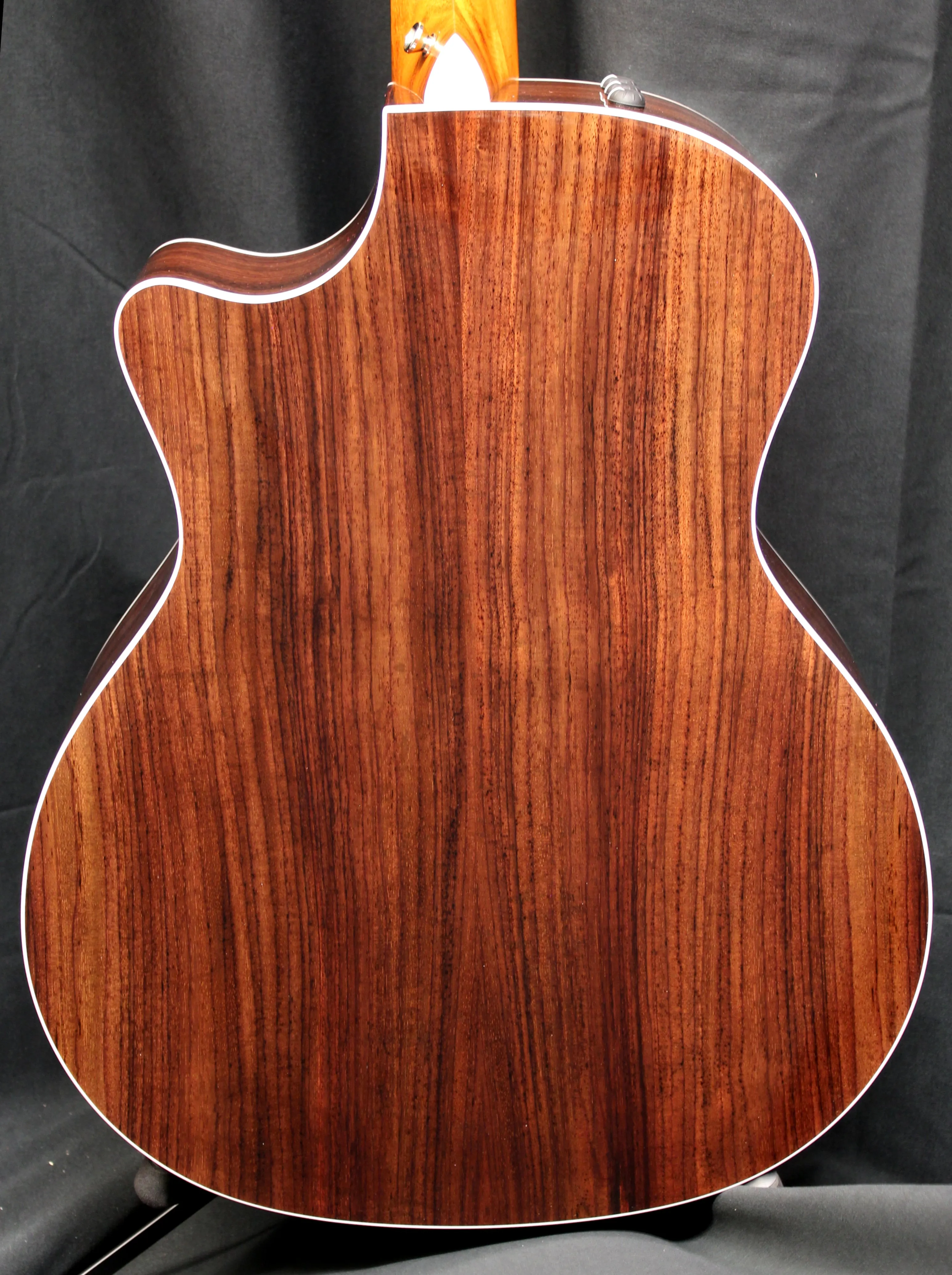 Taylor 414ce-R V-Class Grand Auditorium Acoustic-Electric Guitar Natural w/Case
