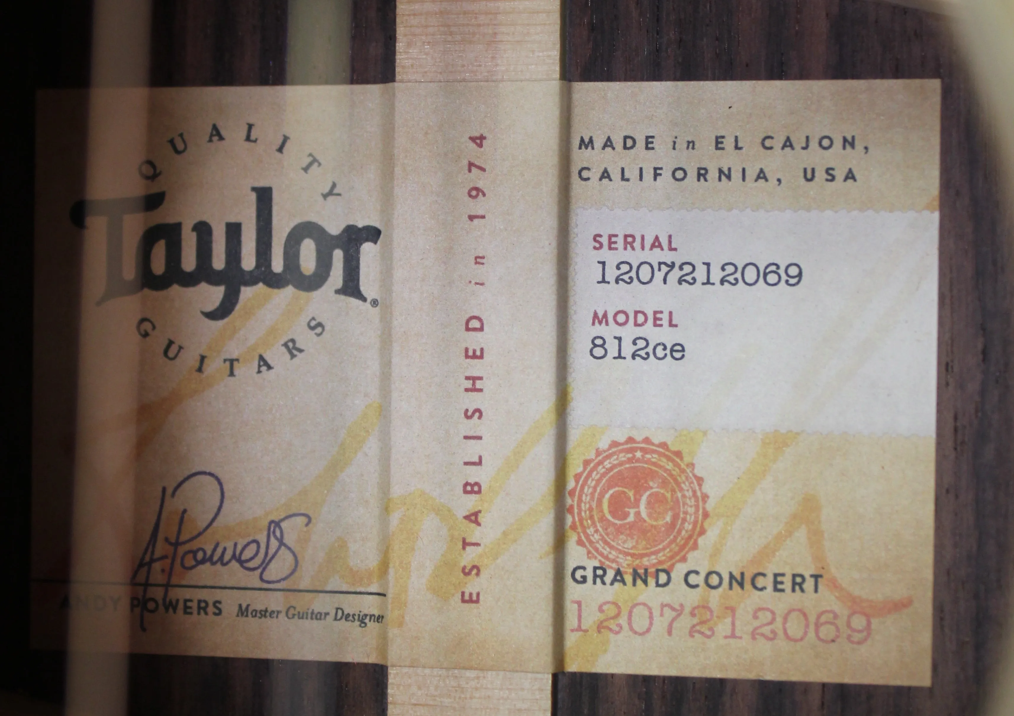 Taylor 812ce V-Class Grand Concert Spruce Rosewood Acoustic-Electric Guitar Natural w/Case